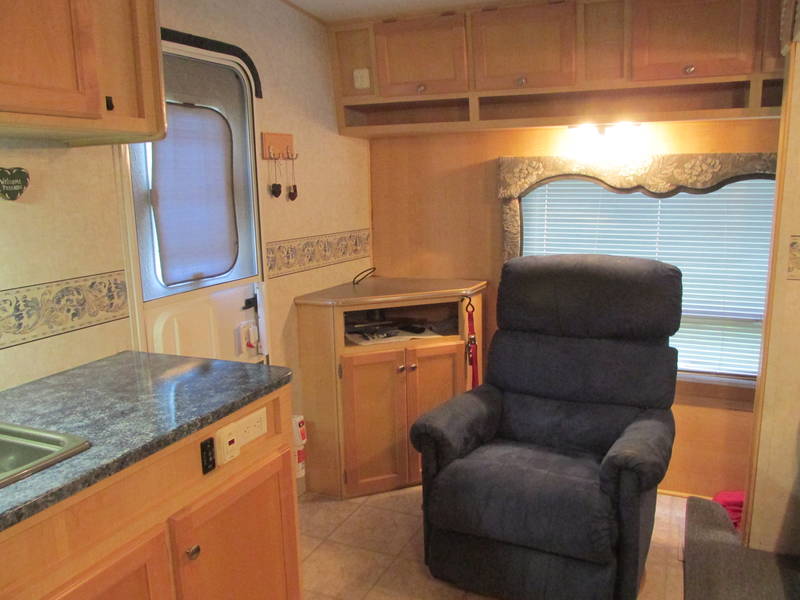 2006 R-Vision Trail-Cruiser Trail-Lite 526RL, 5th Wheels RV For Sale By ...