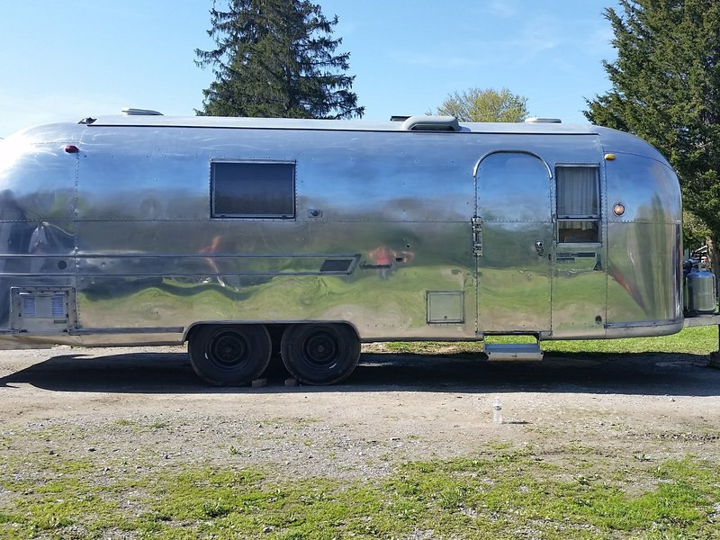 1967 airstream land yacht price